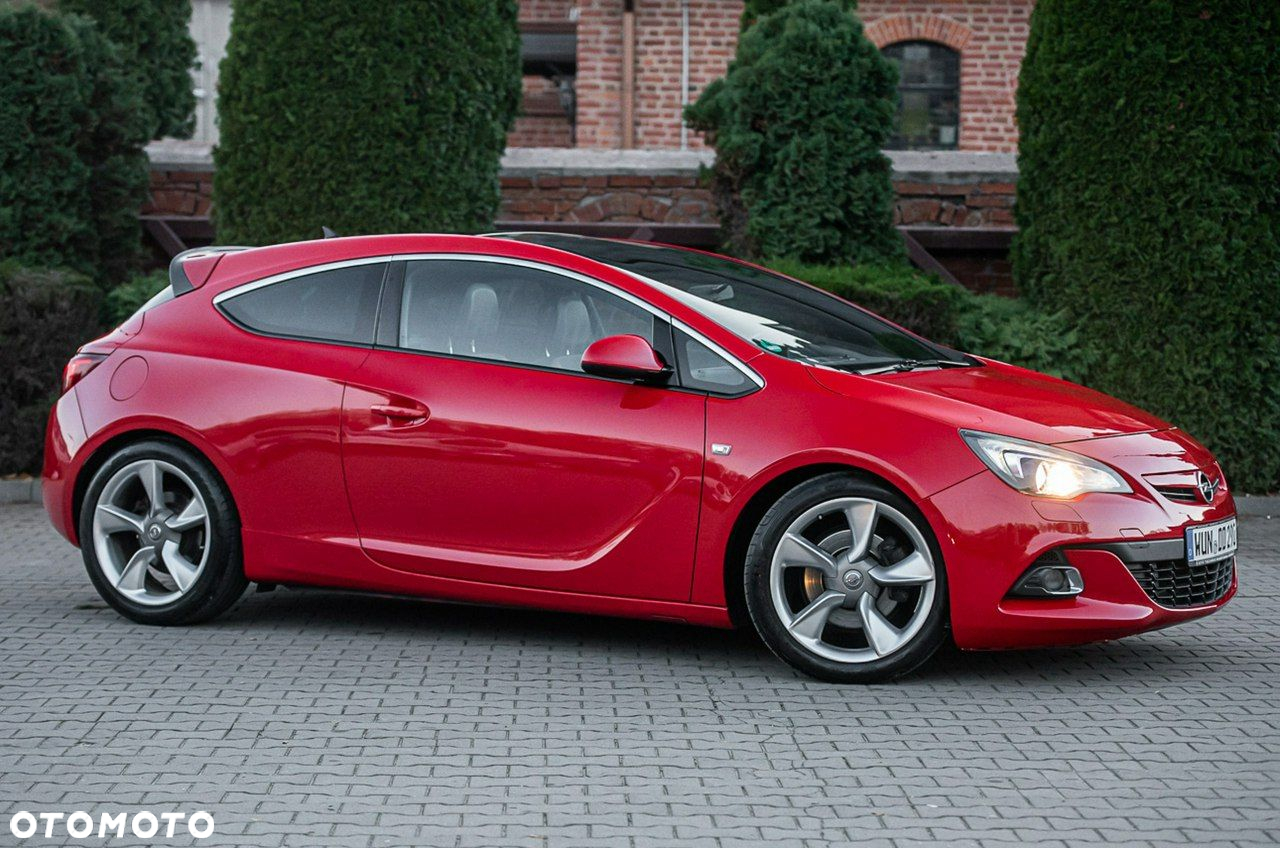 Opel Astra GTC 2.0 CDTI BiTurbo ecoFLEX Start/Stop - 17