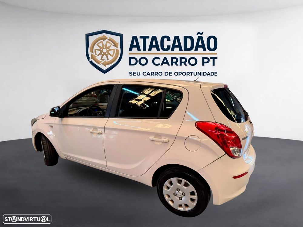 Hyundai i20 1.1 CRDi - 9