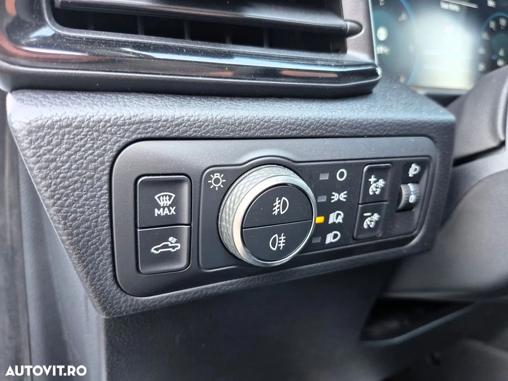 Volkswagen Amarok 2.0 TDI 205 CP 4M 10AT Life - 14