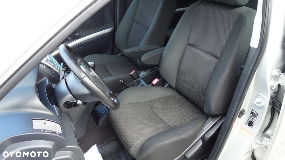Toyota Corolla Verso 1.8 Premium + 7os - 16