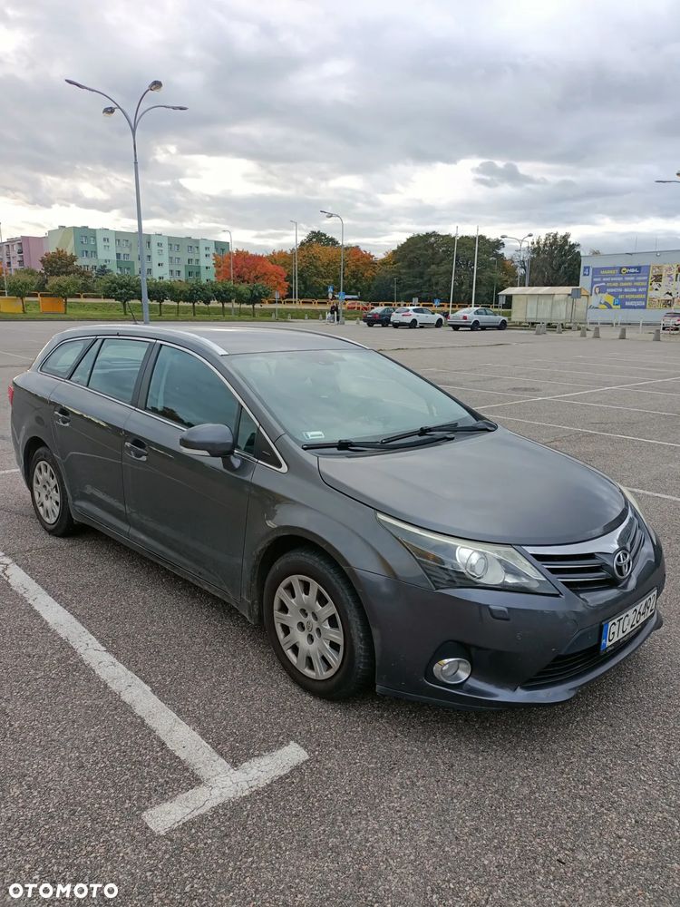 Toyota Avensis 1.8 Sol - 1