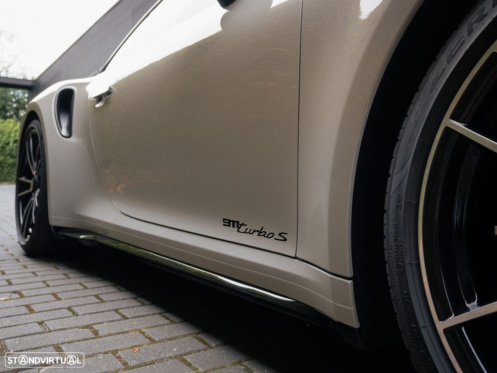 Porsche 911 (992) Turbo S PDK - 11
