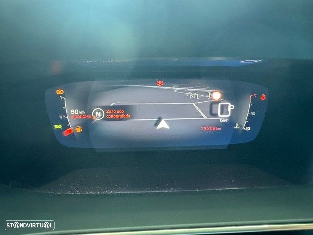 Peugeot 2008 1.5 BlueHDi GT EAT8 - 14