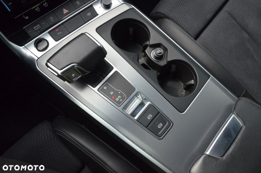 Audi A6 Avant 55 TFSI e quattro S tronic sport - 31