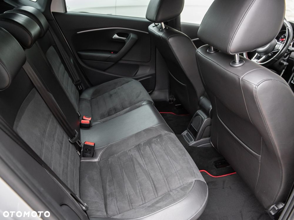 Volkswagen Polo 1.8 TSI (Blue Motion Technology) GTI - 28