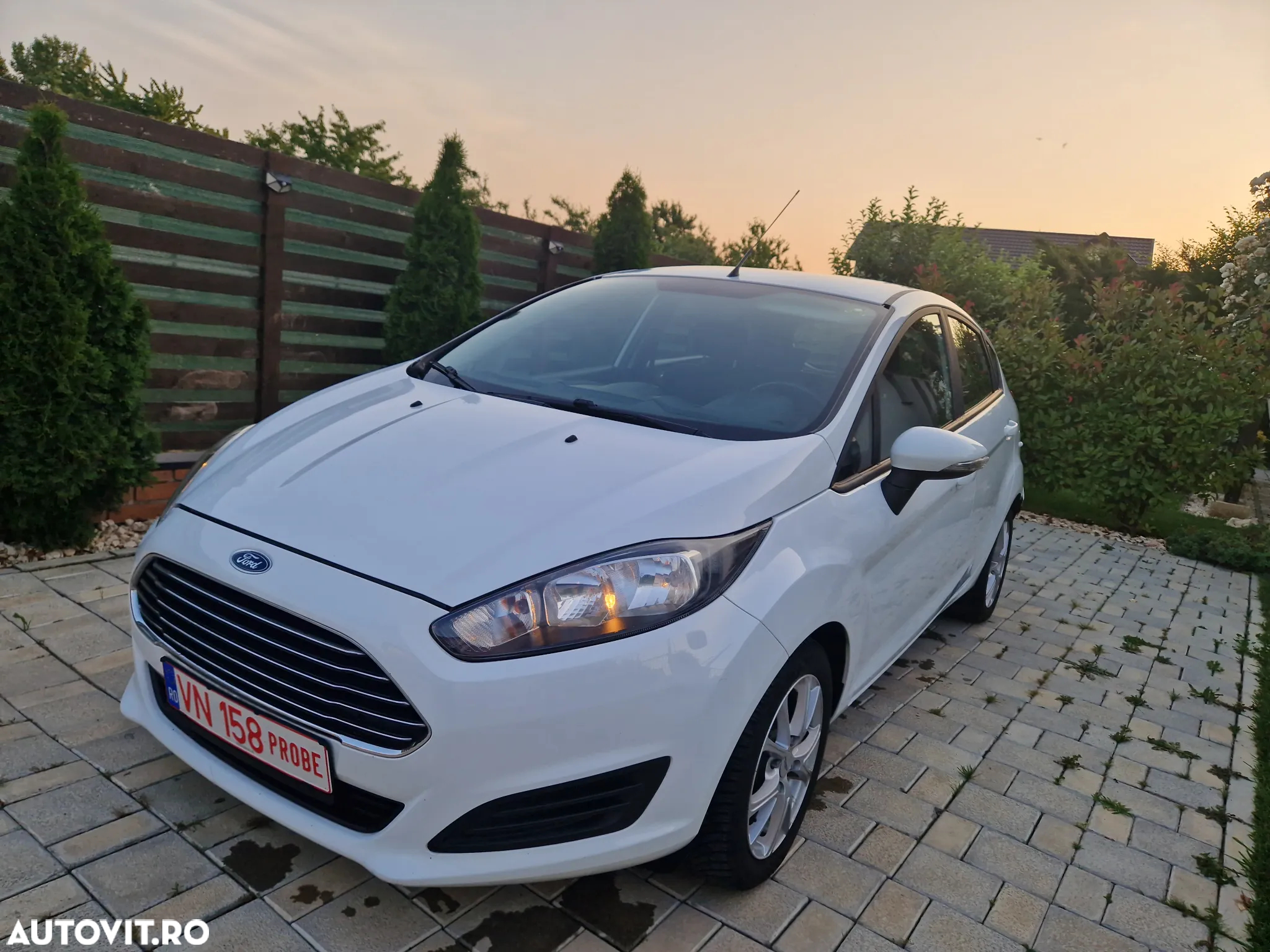 Ford Fiesta 1.6 TDCi DPF Trend - 10