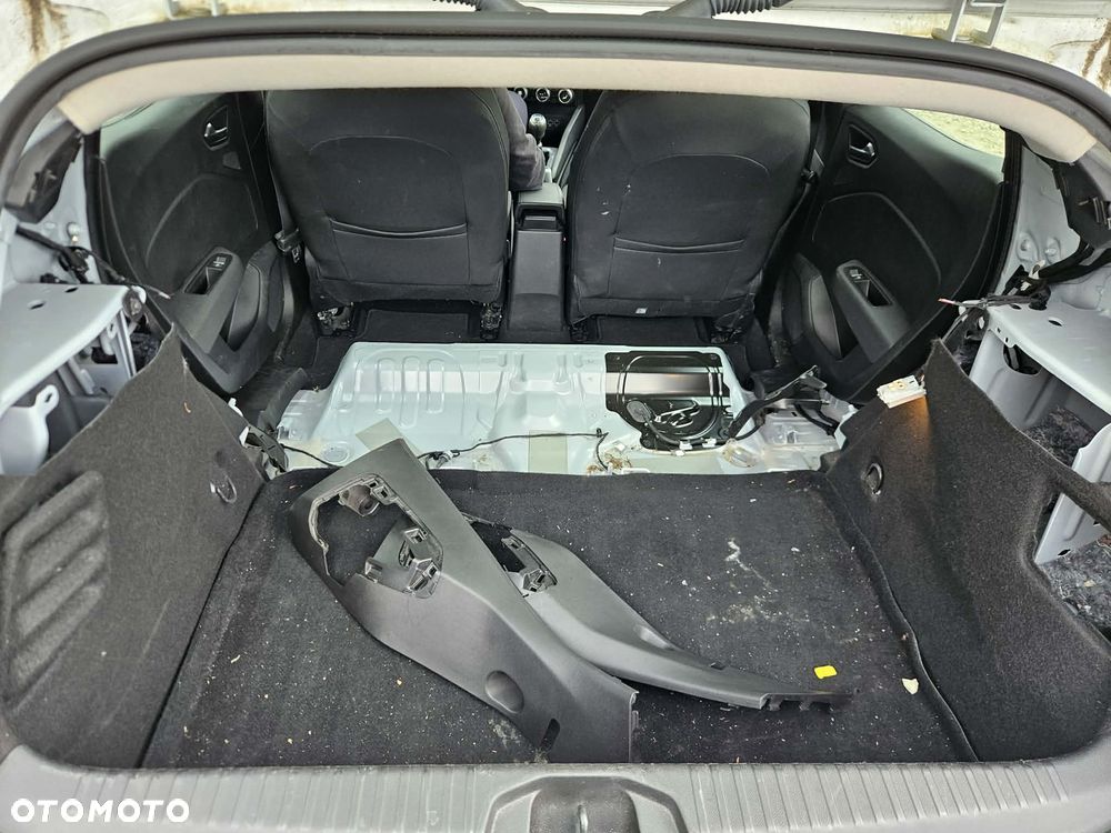 Renault Clio BLUE dCi 85 BUSINESS EDITION - 19