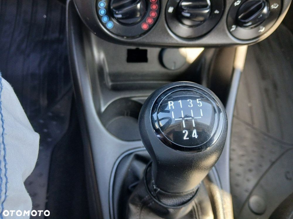 Opel Corsa - 19