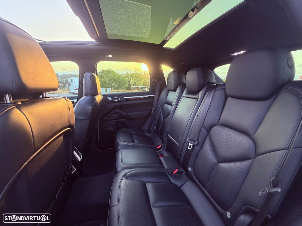 Porsche Cayenne S - 21