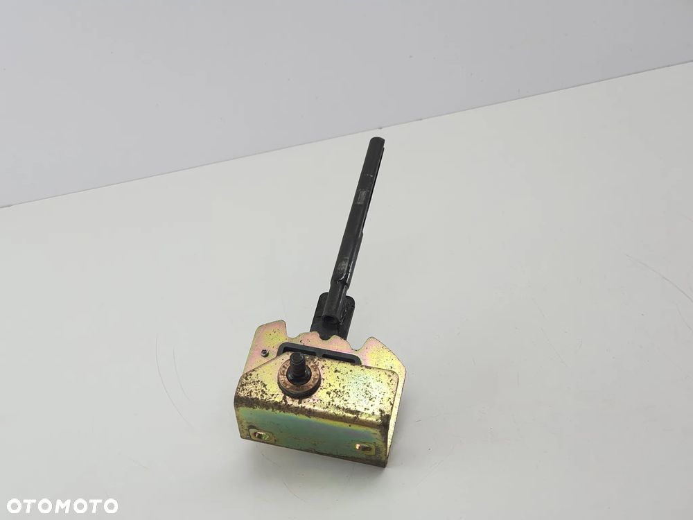 DZWIGNIA BIEGOW WYBIERAK DRAZEK  TGB BLADE 250 - 3