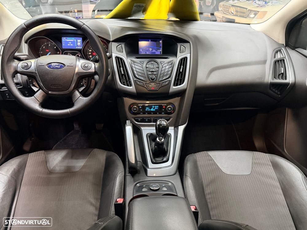 Ford Focus 1.6 TDCi DPF S&S Titanium - 6