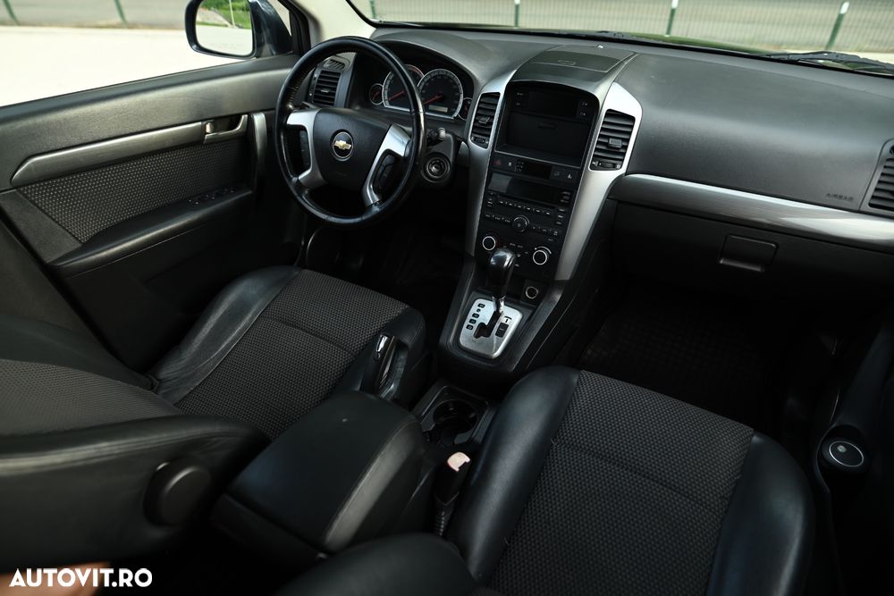 Chevrolet Captiva 2.0 4WD 7 Sitzer Automatik LT Exclusive - 8