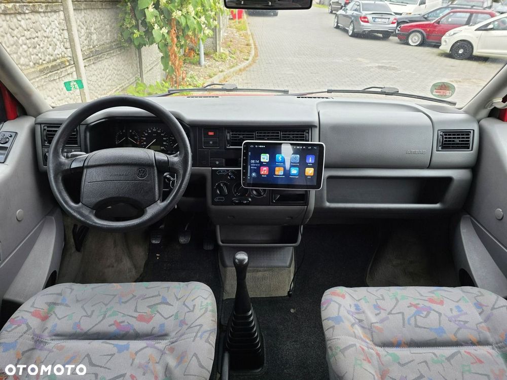 Volkswagen Multivan - 14