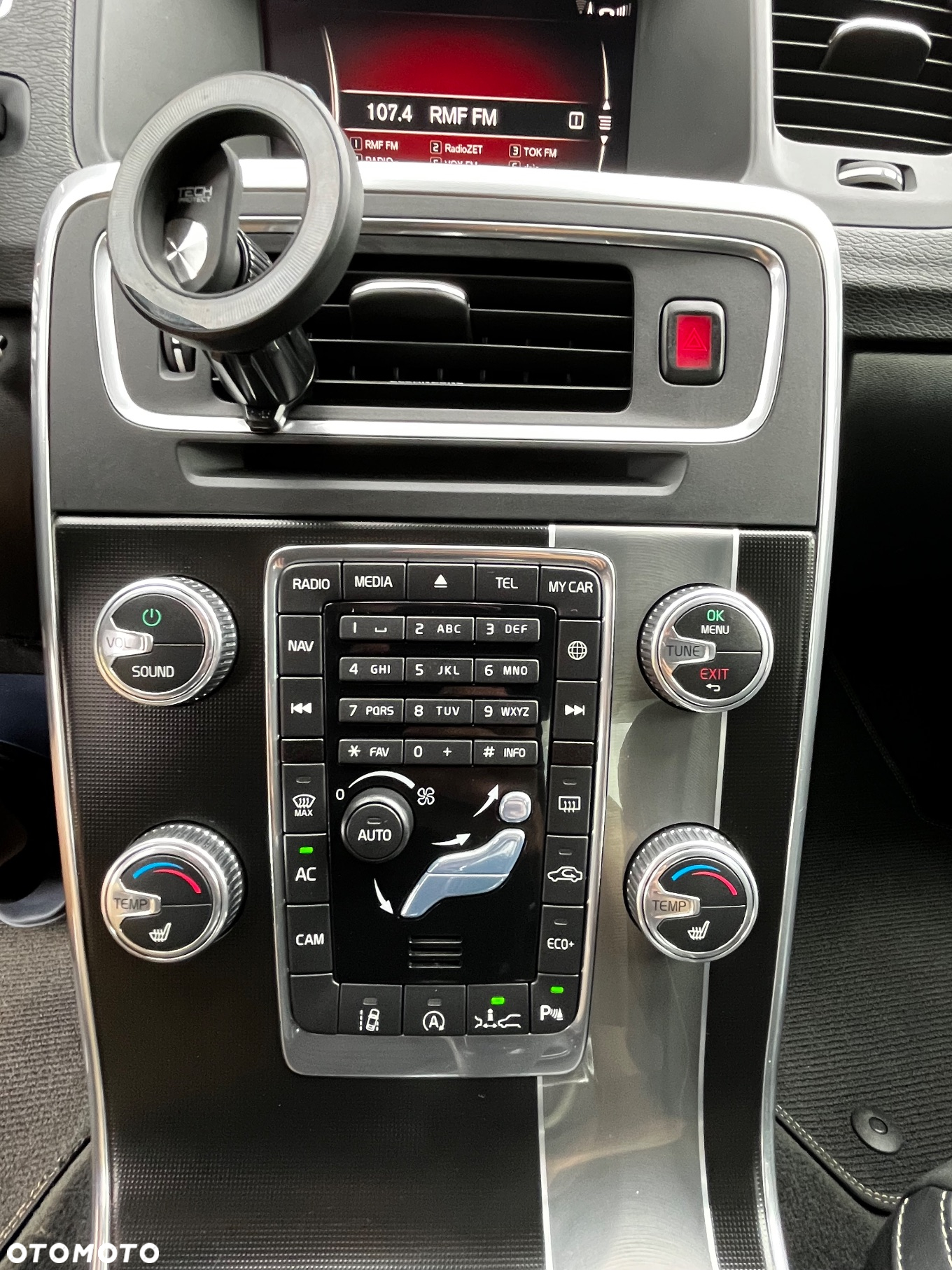 Volvo S60 D4 Drive-E R-Design Momentum - 24