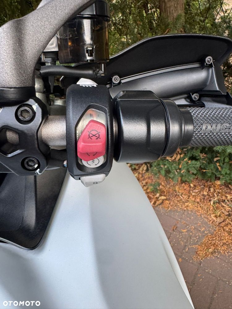 Ducati Multistrada - 19