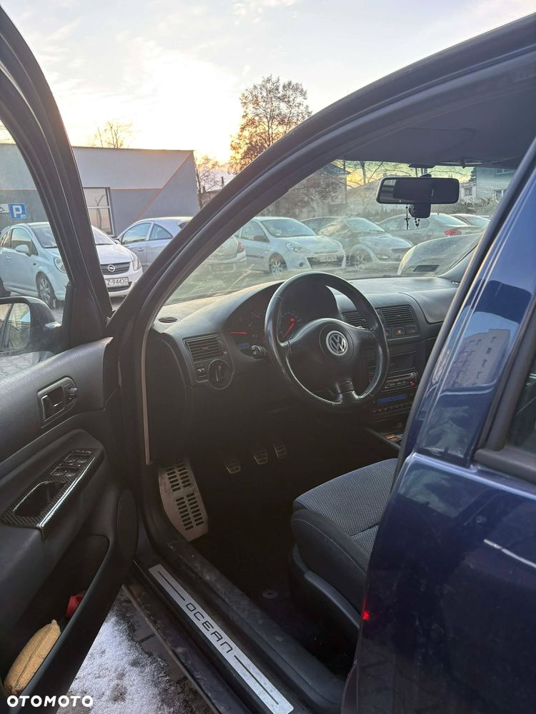 Volkswagen Golf - 8