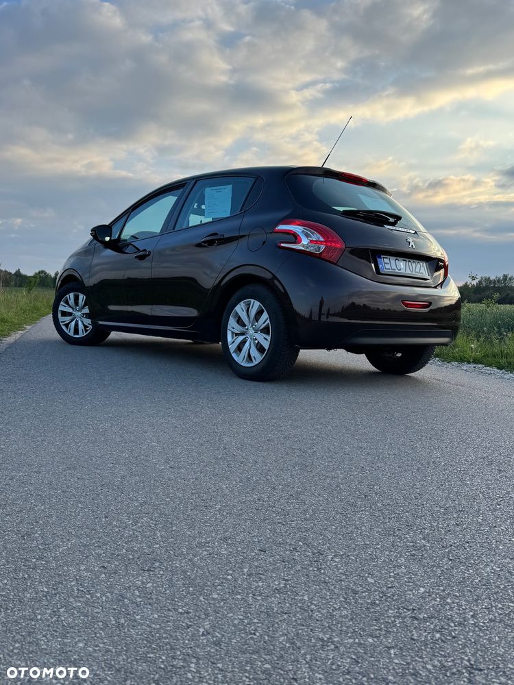 Peugeot 208 1.2 PureTech Allure - 5