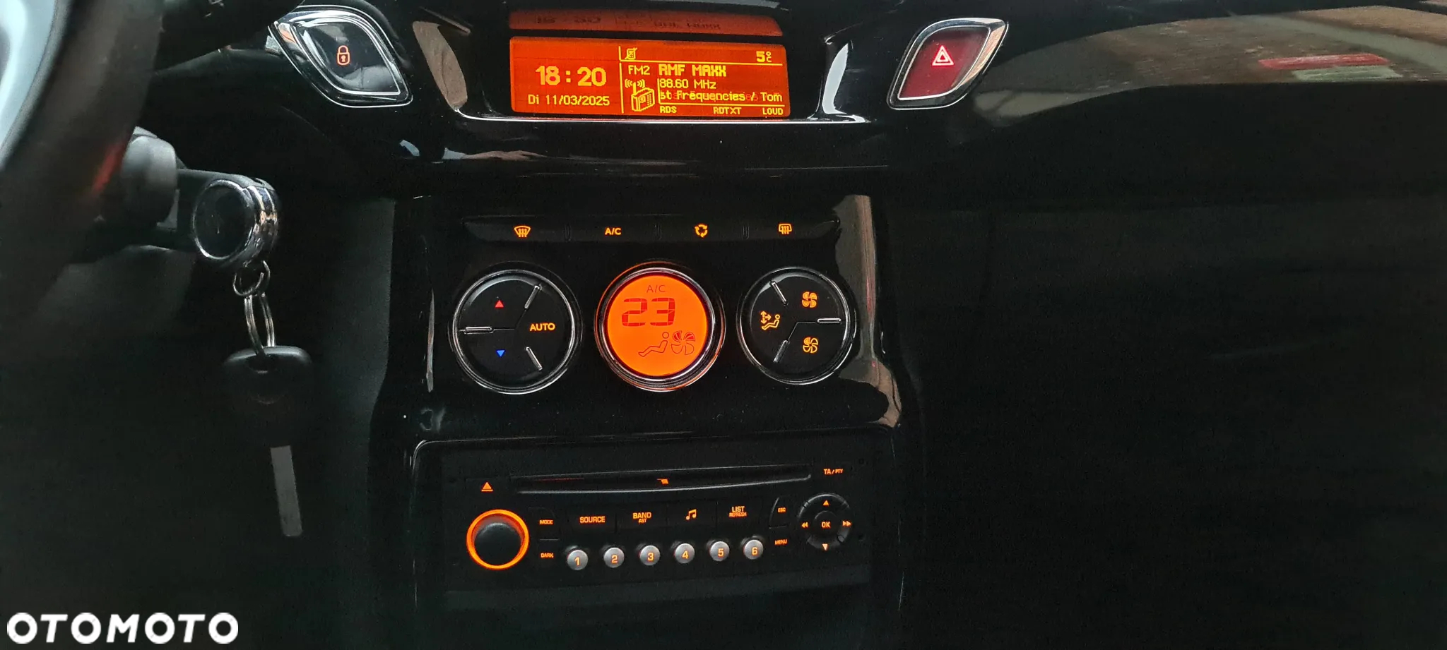 Citroën DS3 VTi 120 SoChic - 3