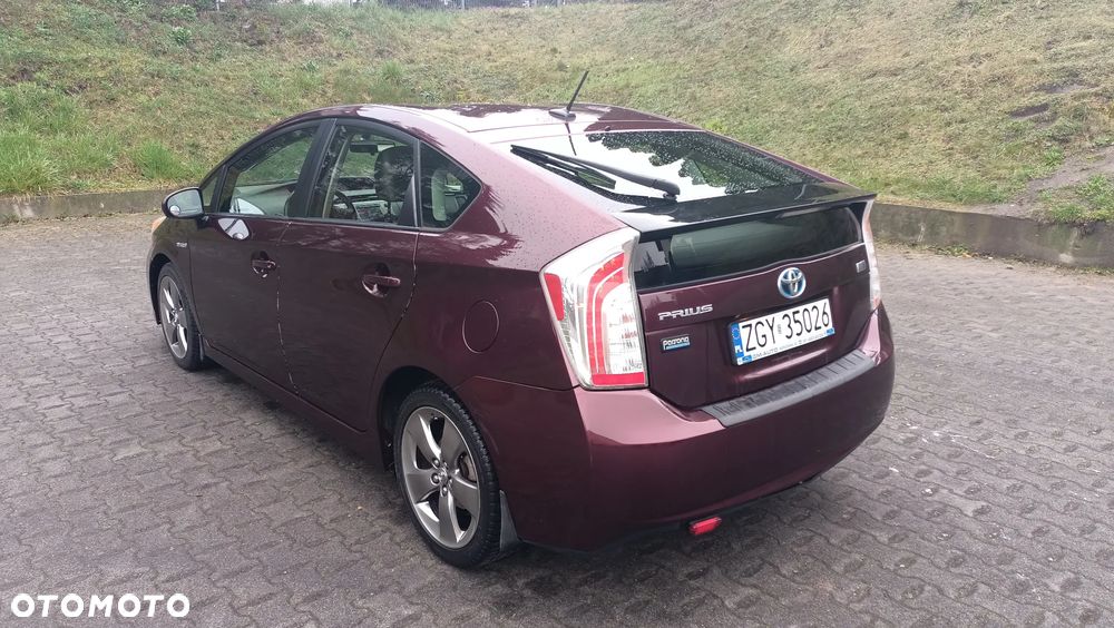 Toyota Prius (Hybrid) Comfort - 5