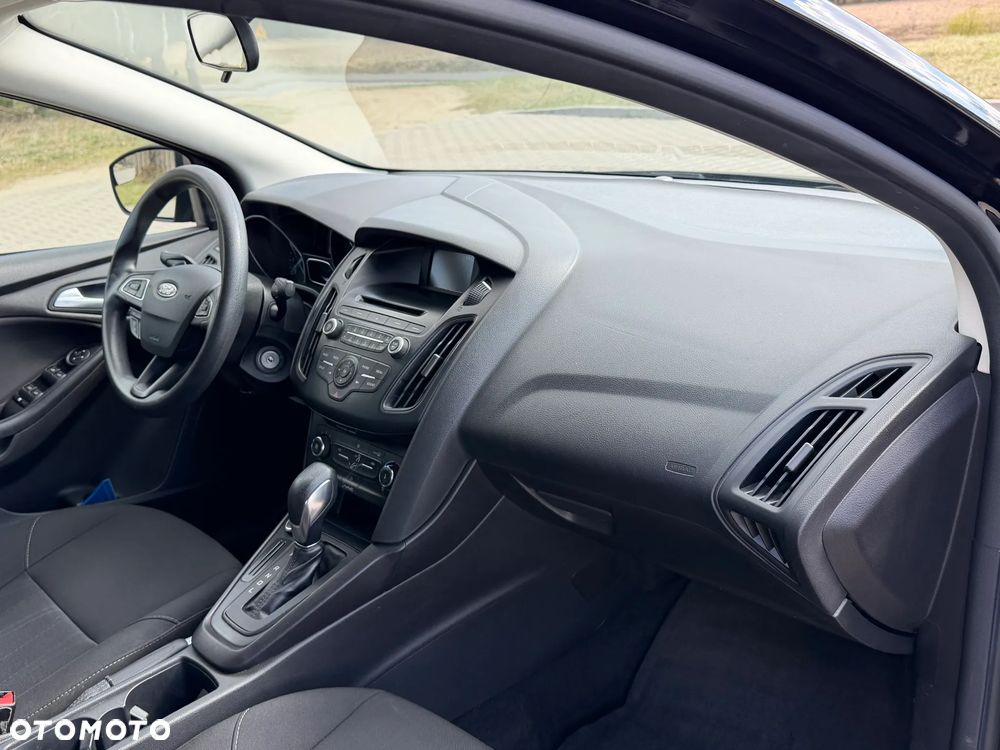 Ford Focus - 14