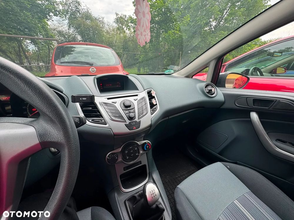 Ford Fiesta 1.25 Ambiente - 10