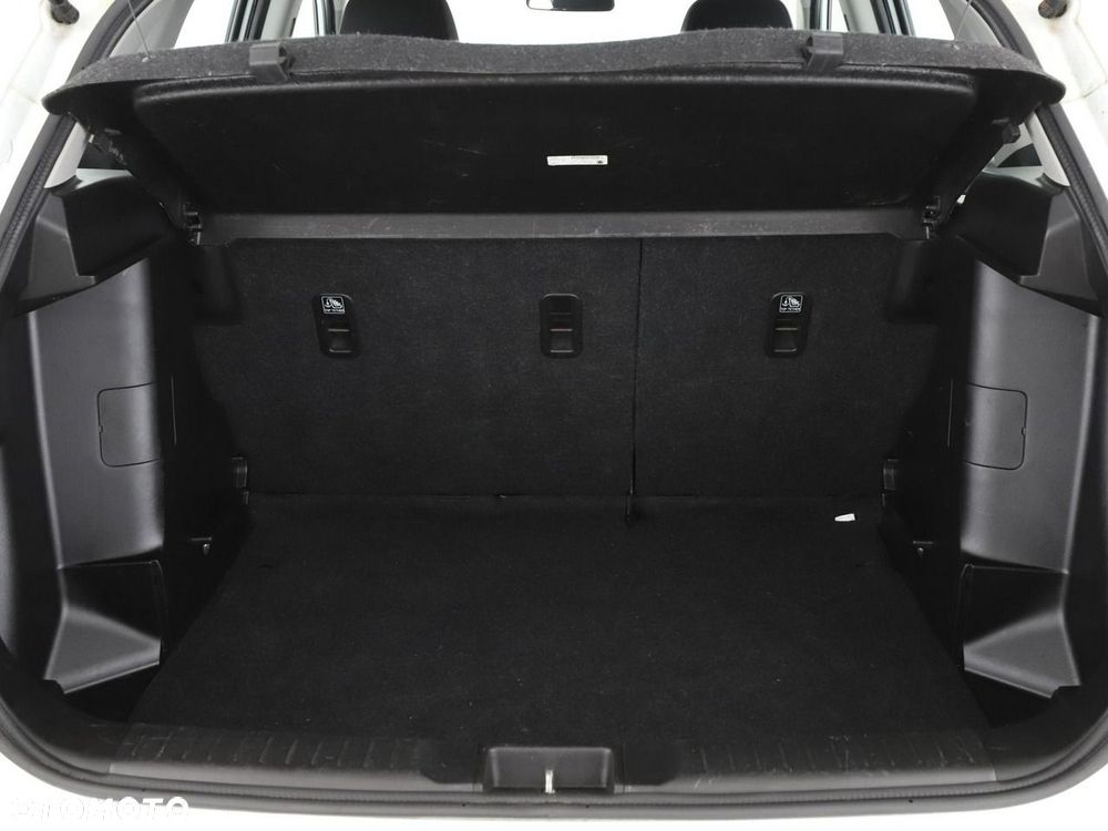 Suzuki Vitara 1.6 (4x2) Club - 21