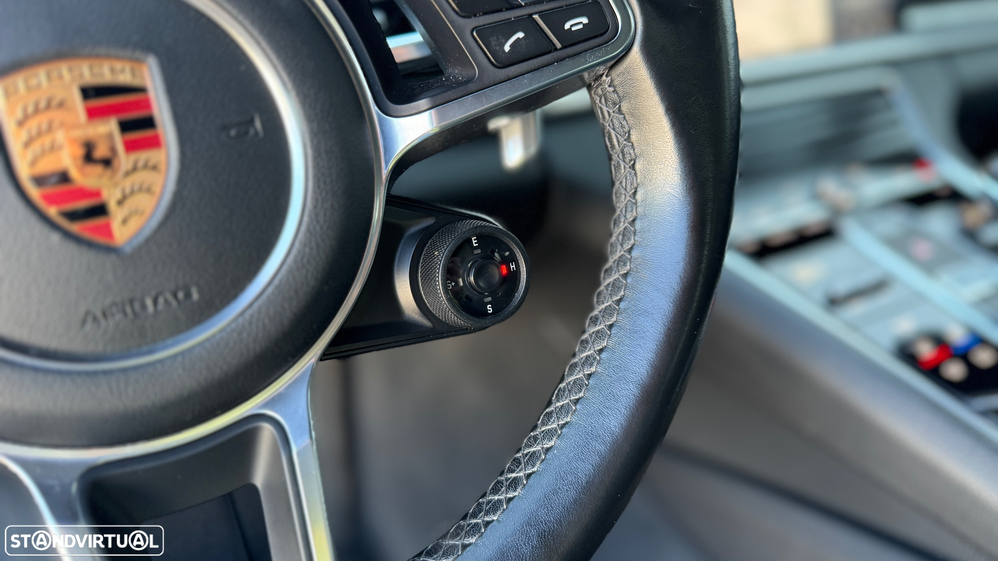 Porsche Panamera 4 E-Hybrid - 47