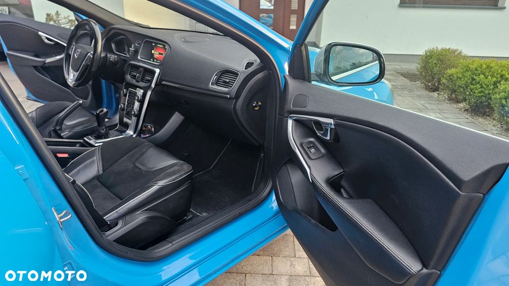 Volvo V40 D4 Drive-E R-Design Momentum - 26