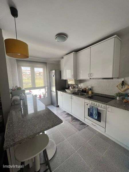 Apartamento T1 localizado em Pedrouços, perto do H. São João - Grande imagem: 2/5