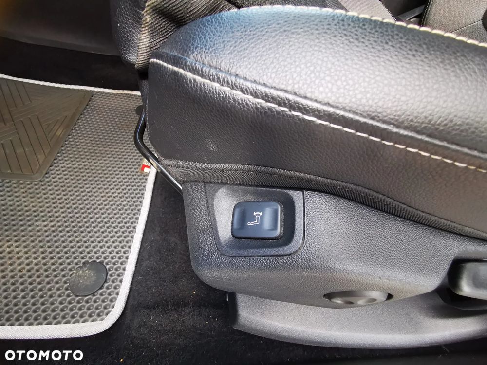 Opel Grandland X 1.2 Start/Stop Automatik INNOVATION - 4