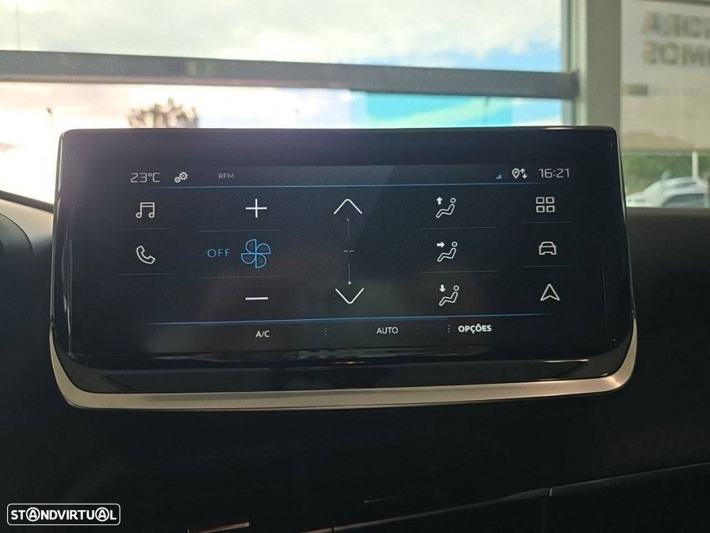 Peugeot 2008 1.2 PureTech Style - 16