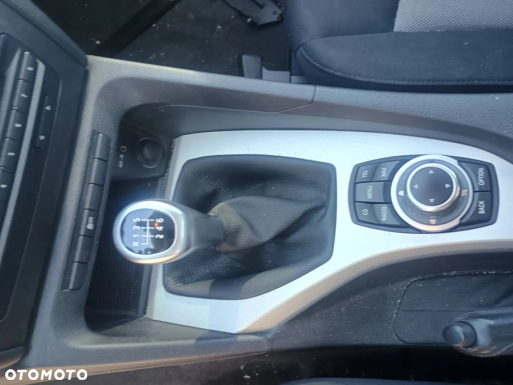BMW X1 sDrive18i xLine - 9