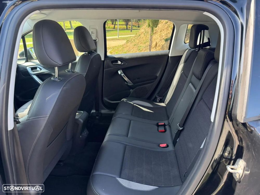 Peugeot 2008 - 21