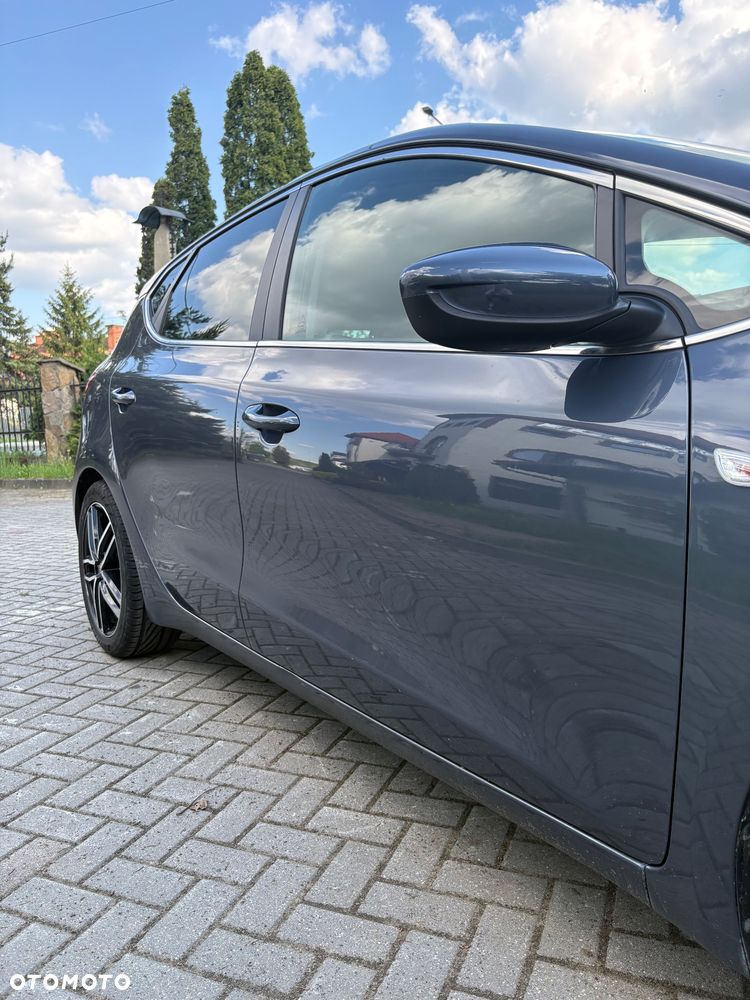 Kia Ceed 1.4 L - 6