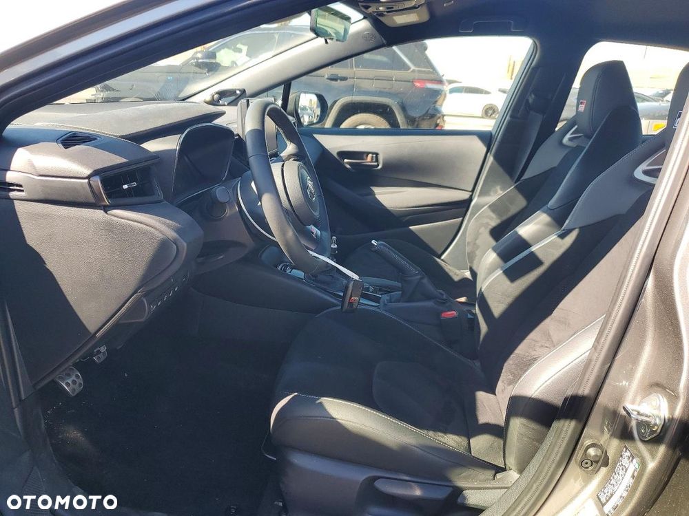 Toyota GR Corolla - 8
