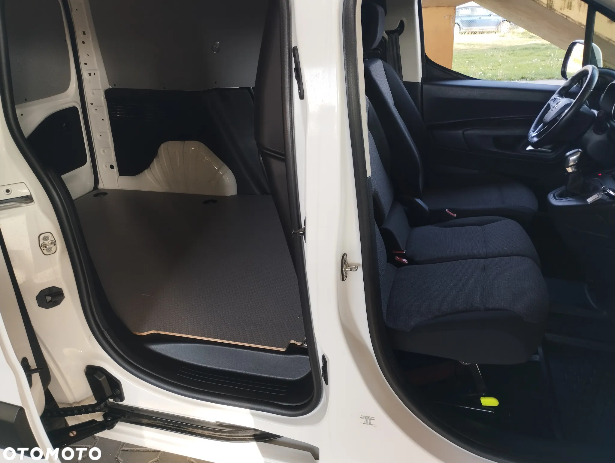 Opel COMBO - 18