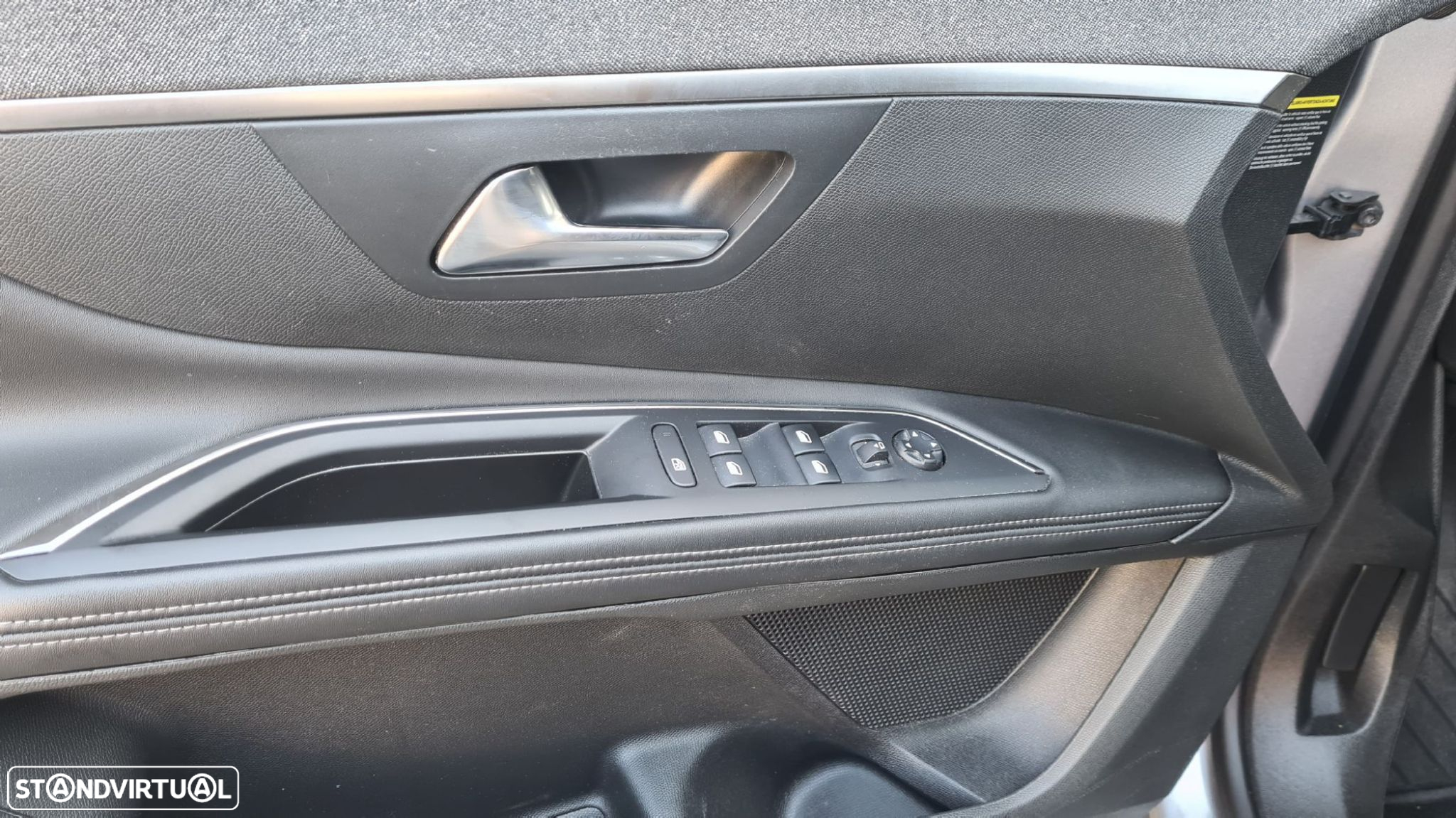 Peugeot 5008 1.5 BlueHDi Allure EAT8 - 8