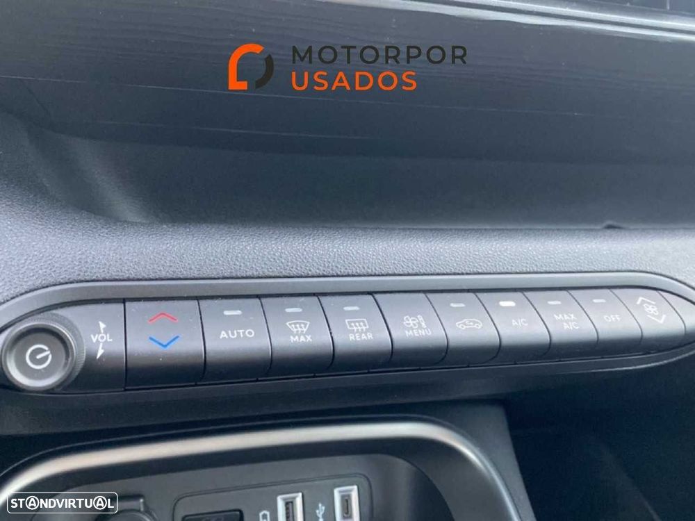 Jeep Avenger 1.2 GSE T3 Altitude - 19