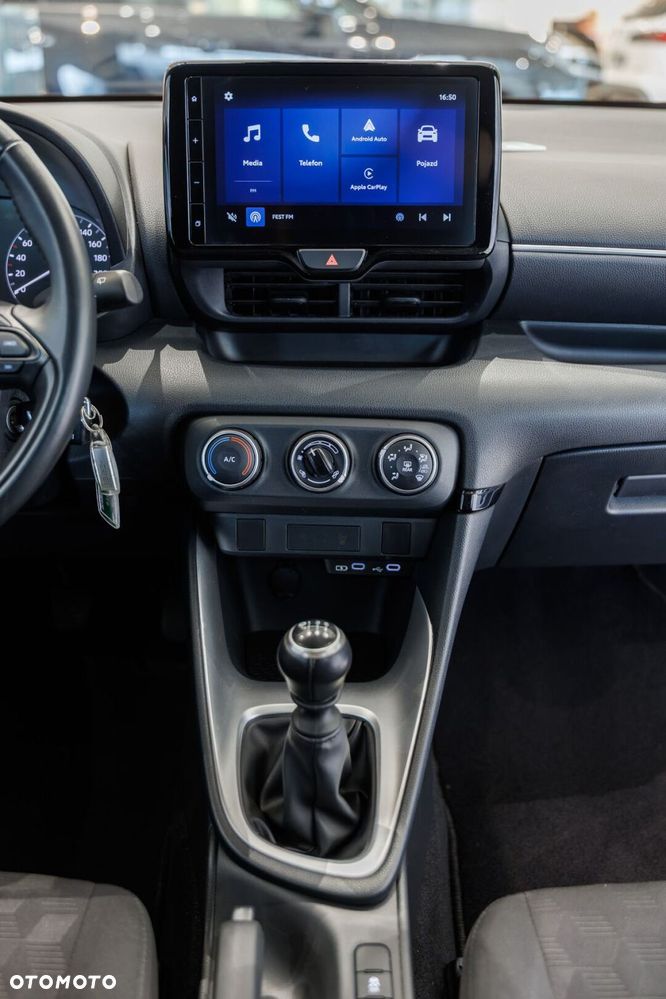 Toyota Yaris 1.5 Comfort - 25