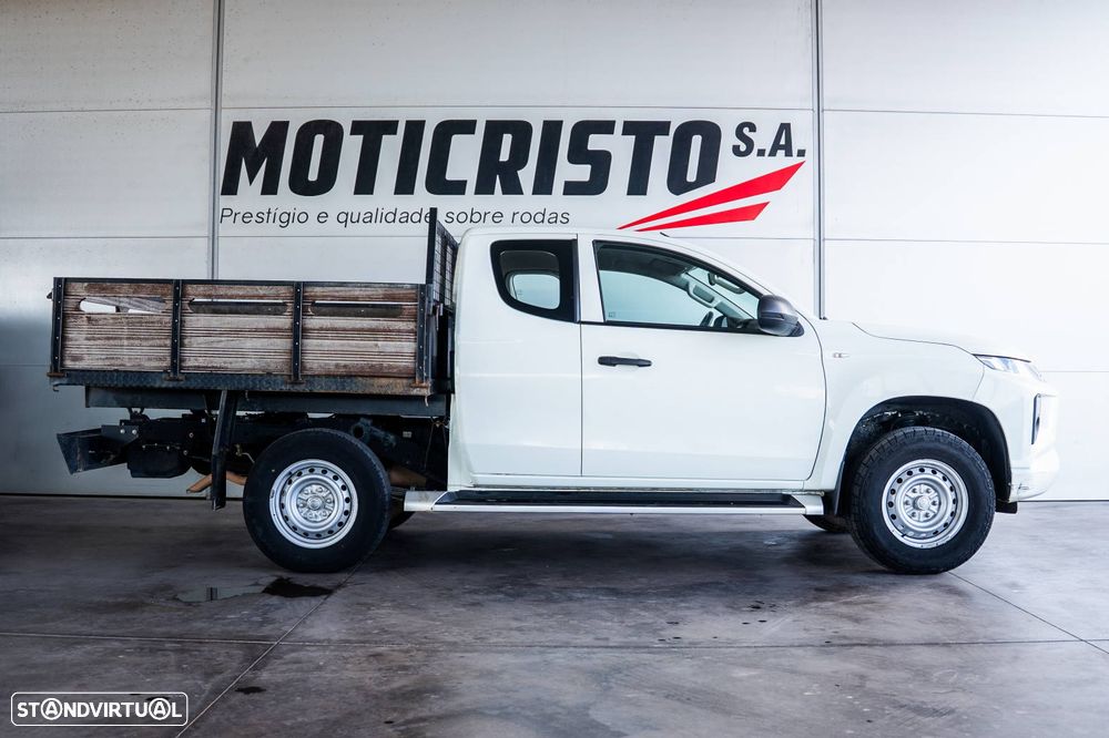 Mitsubishi L 200 2.3 Di-D Club Invicte 4X4 - 9