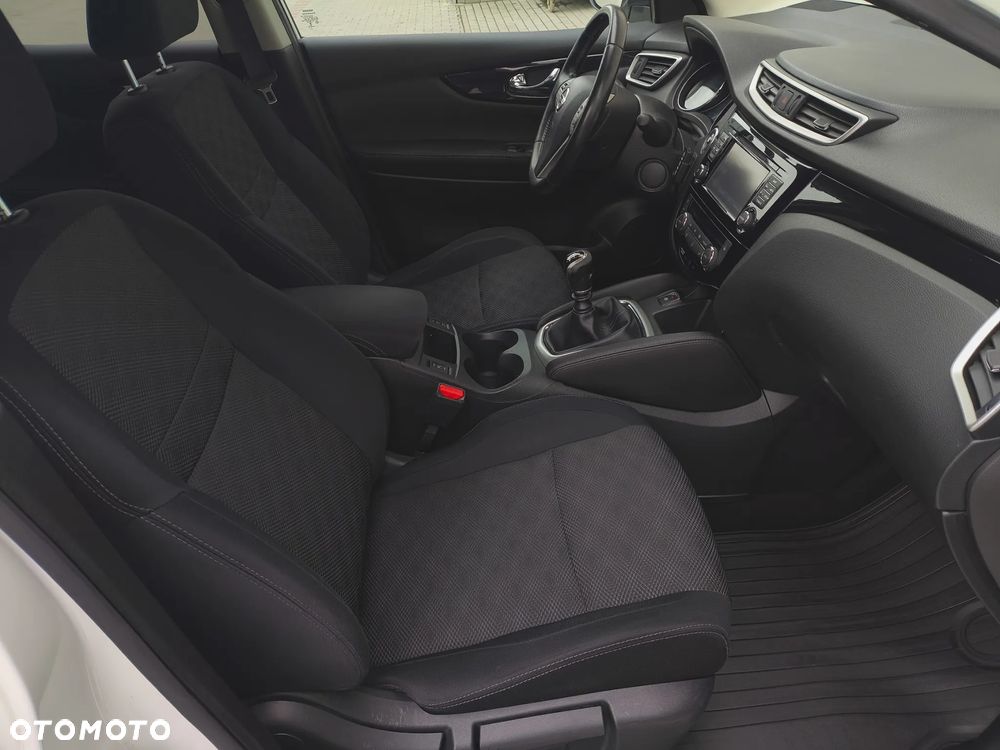 Nissan Qashqai 1.6 DIG-T Tekna - 26