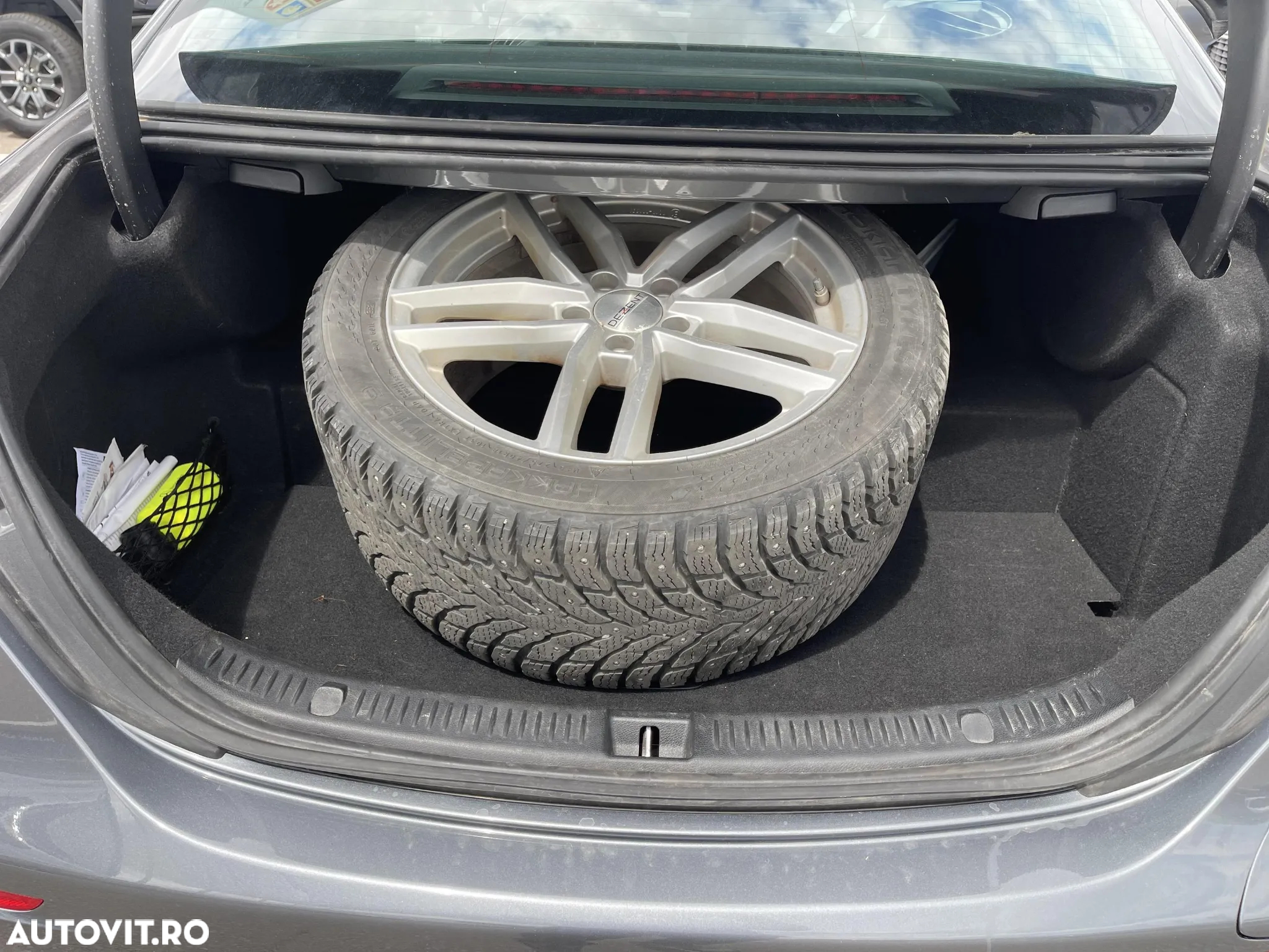Mercedes-Benz E - 24