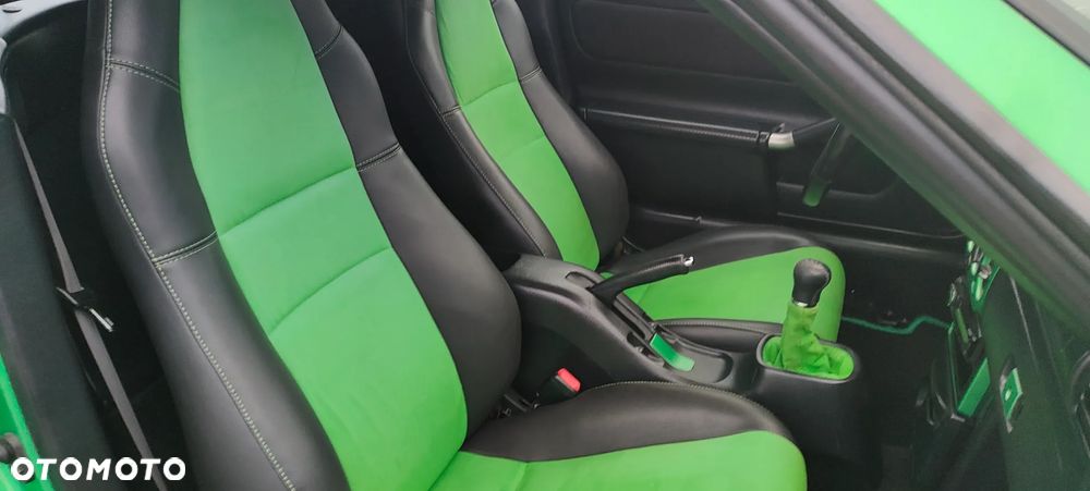 Toyota MR2 Roadster - 11