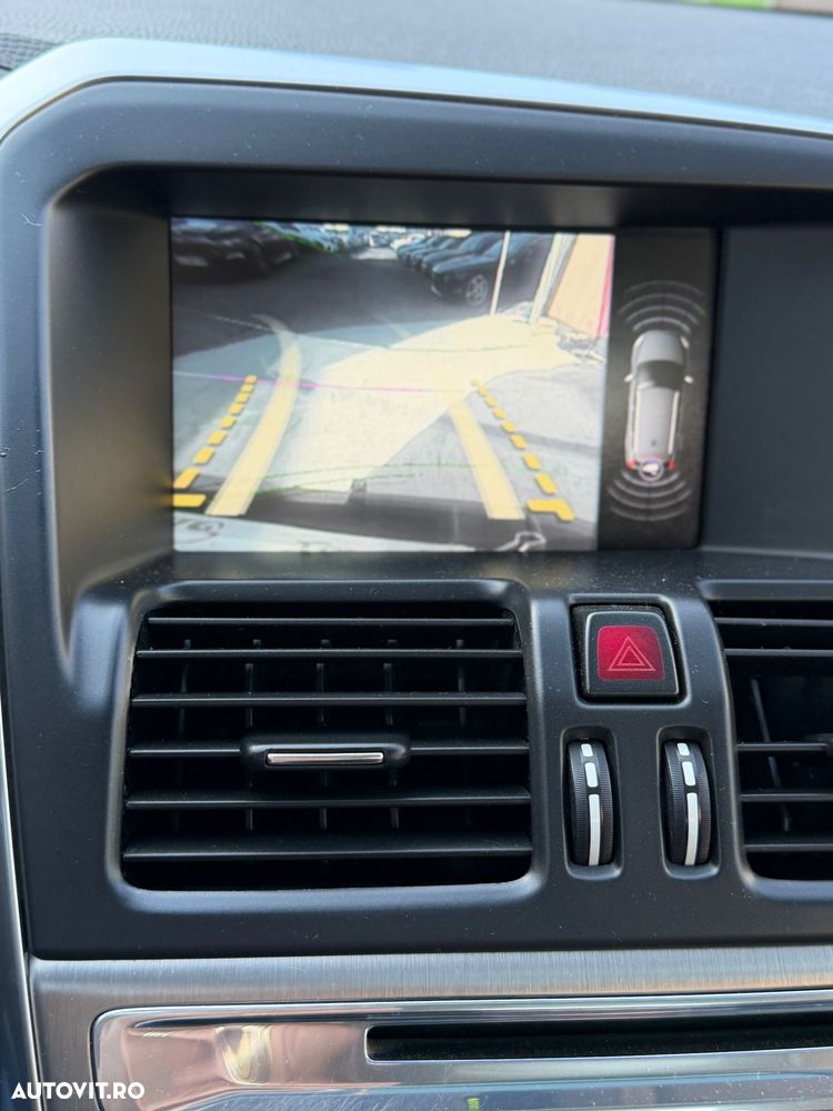 Volvo XC 60 2.4D AWD Aut. - 14