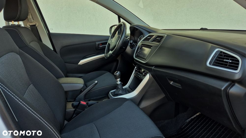 Suzuki SX4 S-Cross 1.6 DDiS 4x4 Comfort+ - 22
