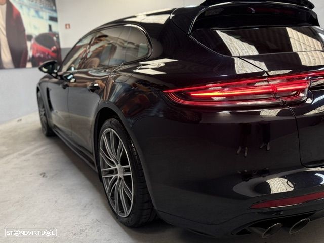 Porsche Panamera 4 E-Hybrid Platinum Edition - 7
