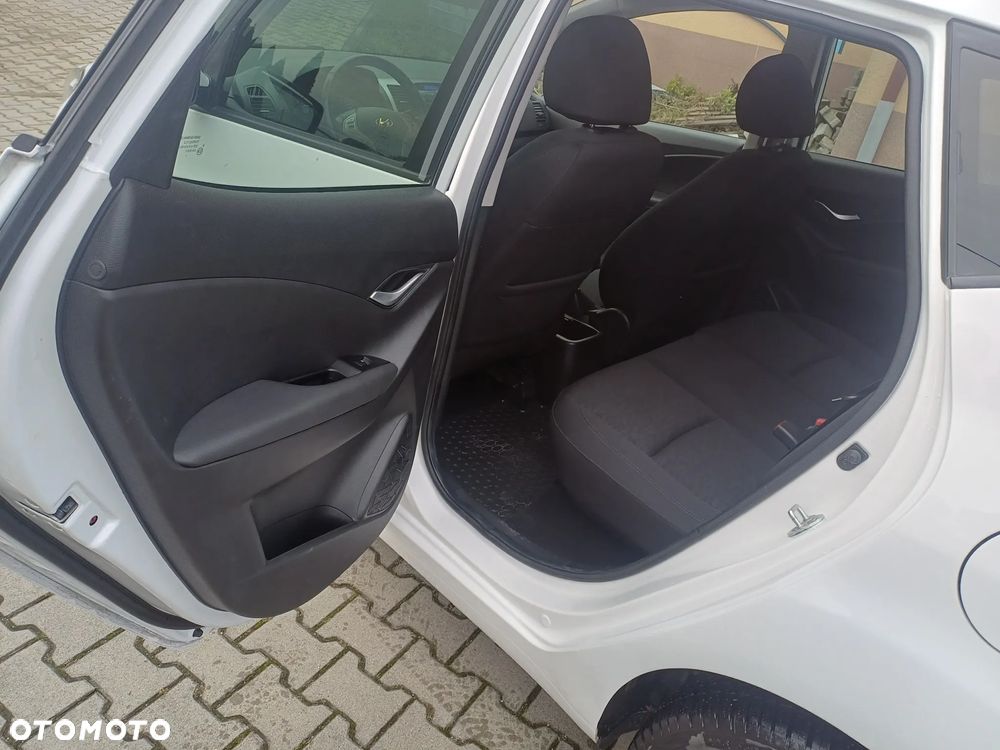 Hyundai ix20 1.4 Classic - 11