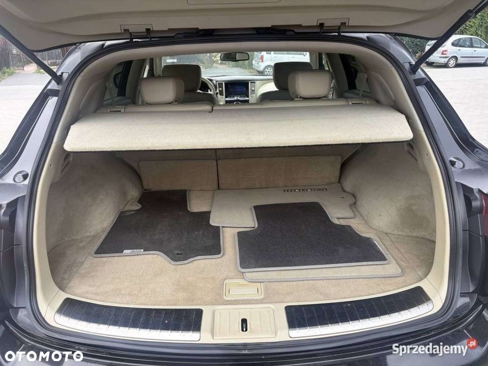 Infiniti FX - 5
