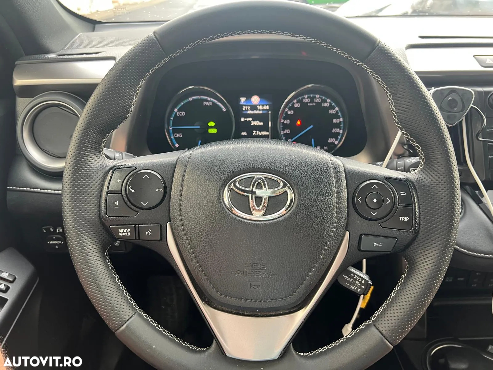 Toyota RAV4 - 5