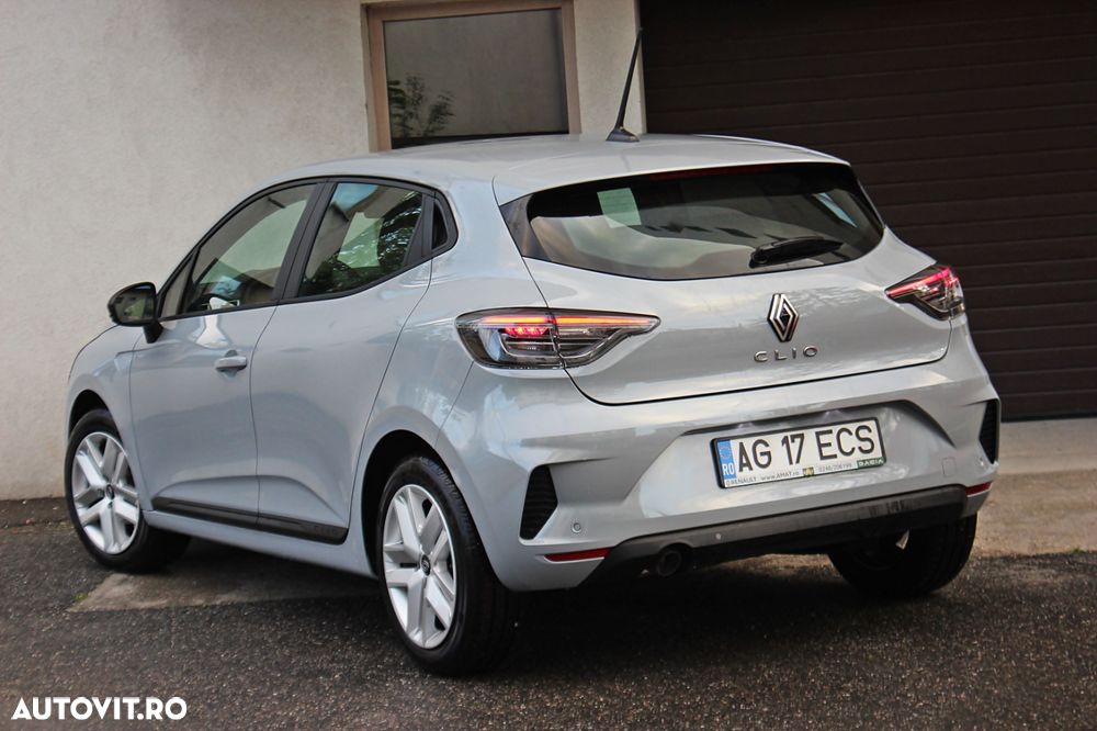 Renault Clio - 5